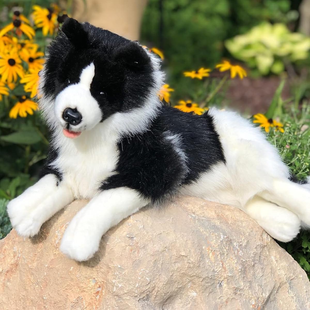 Auswella Realistic 18" Bed Border Collie Stuffed Animal Dog - The Perfect Companion for Kids and Dog Lovers