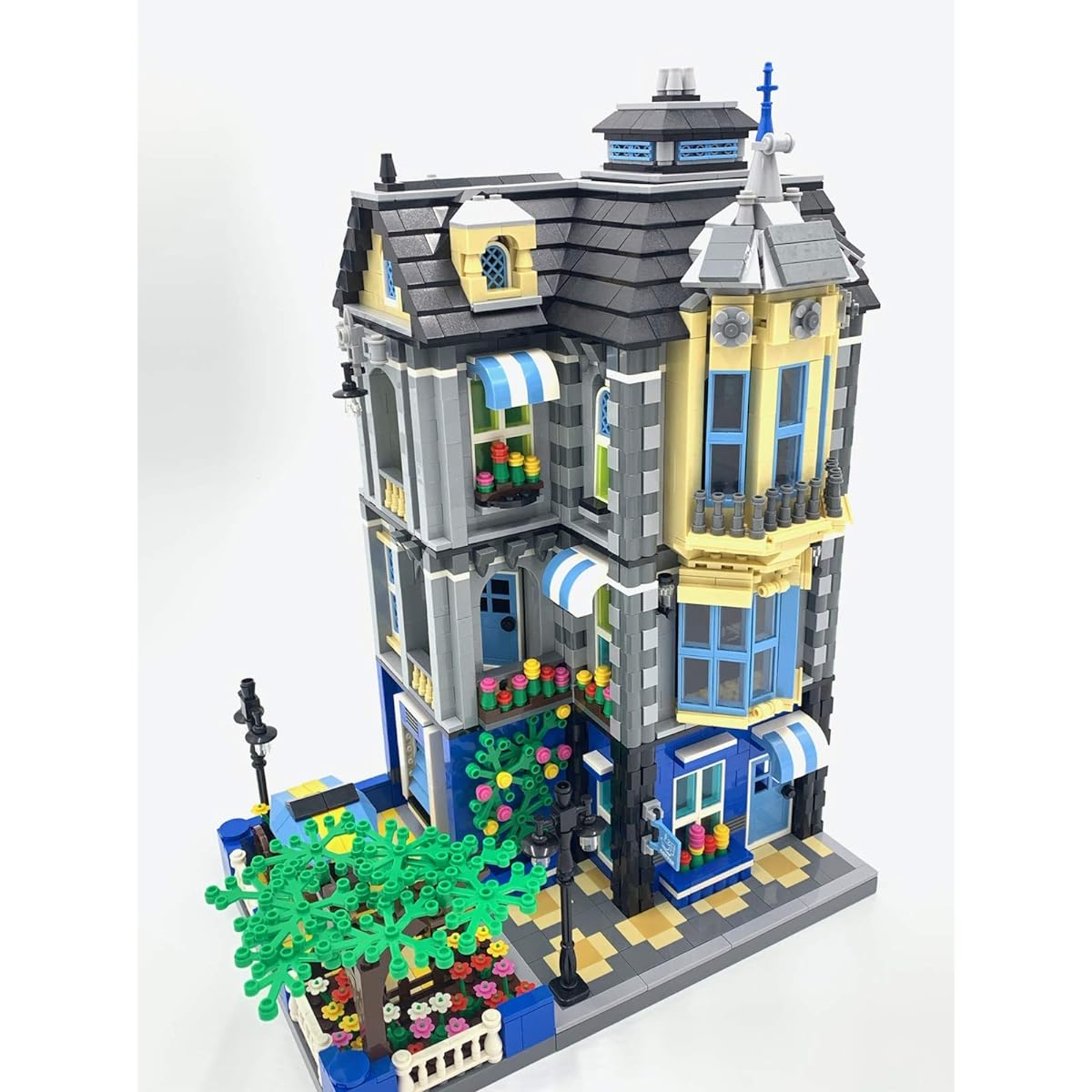 General Jim's Garden Coffee Shop 3 Level Modular Building Blocks Restaurant - MOC City Buildings - Great Gift for Brick Building Enthusiasts