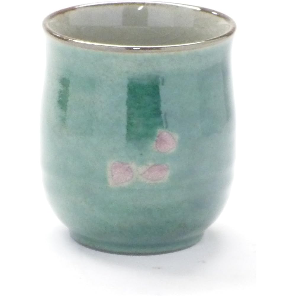 Kutani ware [hot water cup] Large white rabbit Somei Yoshino green painting [back picture] Pottery 180ml