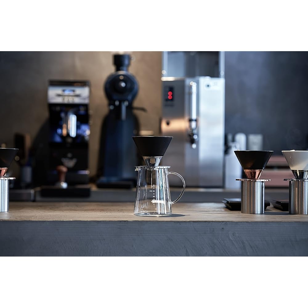 Coffee Dripper Silver & Black [Saga Prefecture/Arita] [Beasty Coffee] A dripper with an impressive combination of metal
