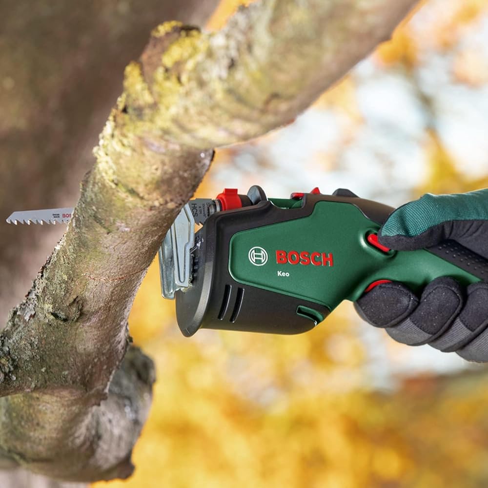 Bosch DIY 18V cordless saw (body only, battery and charger sold separately) KEO118H Green