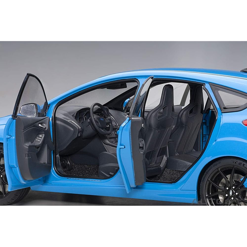 AUTOart 1/18 Ford Focus RS Blue Finished Product