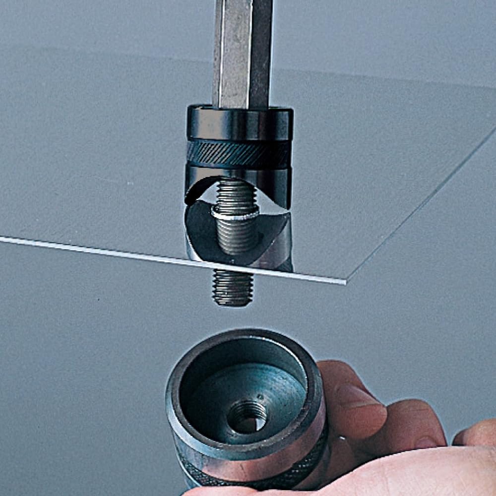 HOZAN Puncher Easily punch holes with one hand (Aluminum plate) Plate thickness 1.8 mm or less (Iron plate) Plate thickness 0.8 mm or less Comes with special case K-83