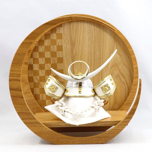 May Doll Compact Platinum Helmet Kenshin Uesugi Checkered Pattern Wooden Circular Crescent Shape Display Stand (Small) GOBZ-WK-U-H19 Mini Helmet Decoration