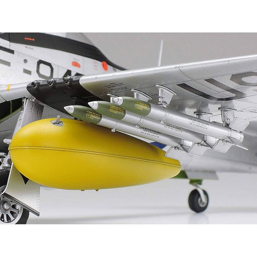 Tamiya 1/32 Aircraft Series No.28 North American F-51D Mustang (Korean War) Plastic Model 60328
