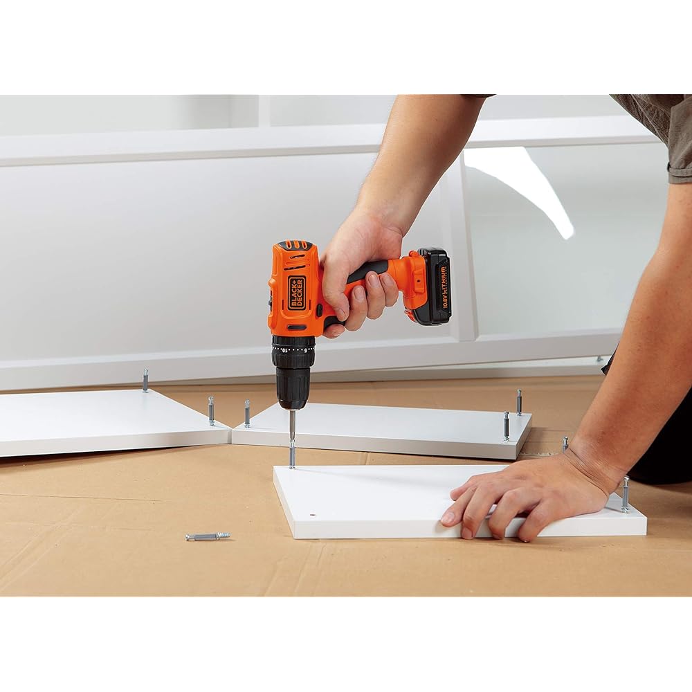 Black and Decker Cordless Vibrating Drill Driver DIY Power Tool Drilling Tightening Tool Compact with LED Light 10.8V BDH12