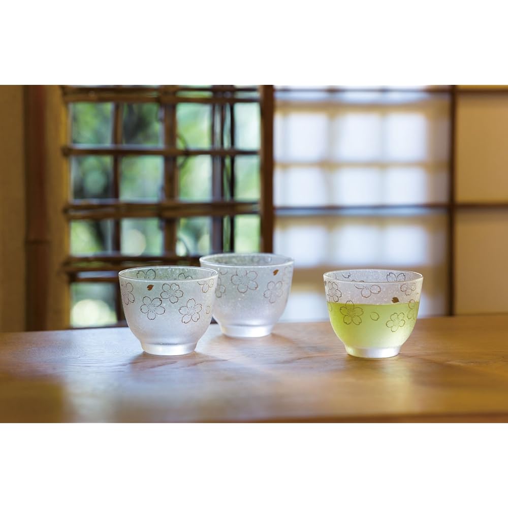 Adelia Cold Tea Glass, Cherry Blossom, Set of 4, 215ml [Premium Nippon Taste/Cold Tea Bowl] Made in Japan, Present in Cosmetic Box, Birthday Gift, Present S-6245