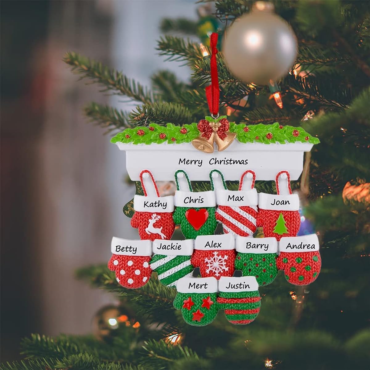 MAXORA Personalized Mitten Family Christmas Tree Ornament 2022 Family Traditions Christmas Keepsake Gift Collection for Parents Grandparents Children Grandchildren Friends