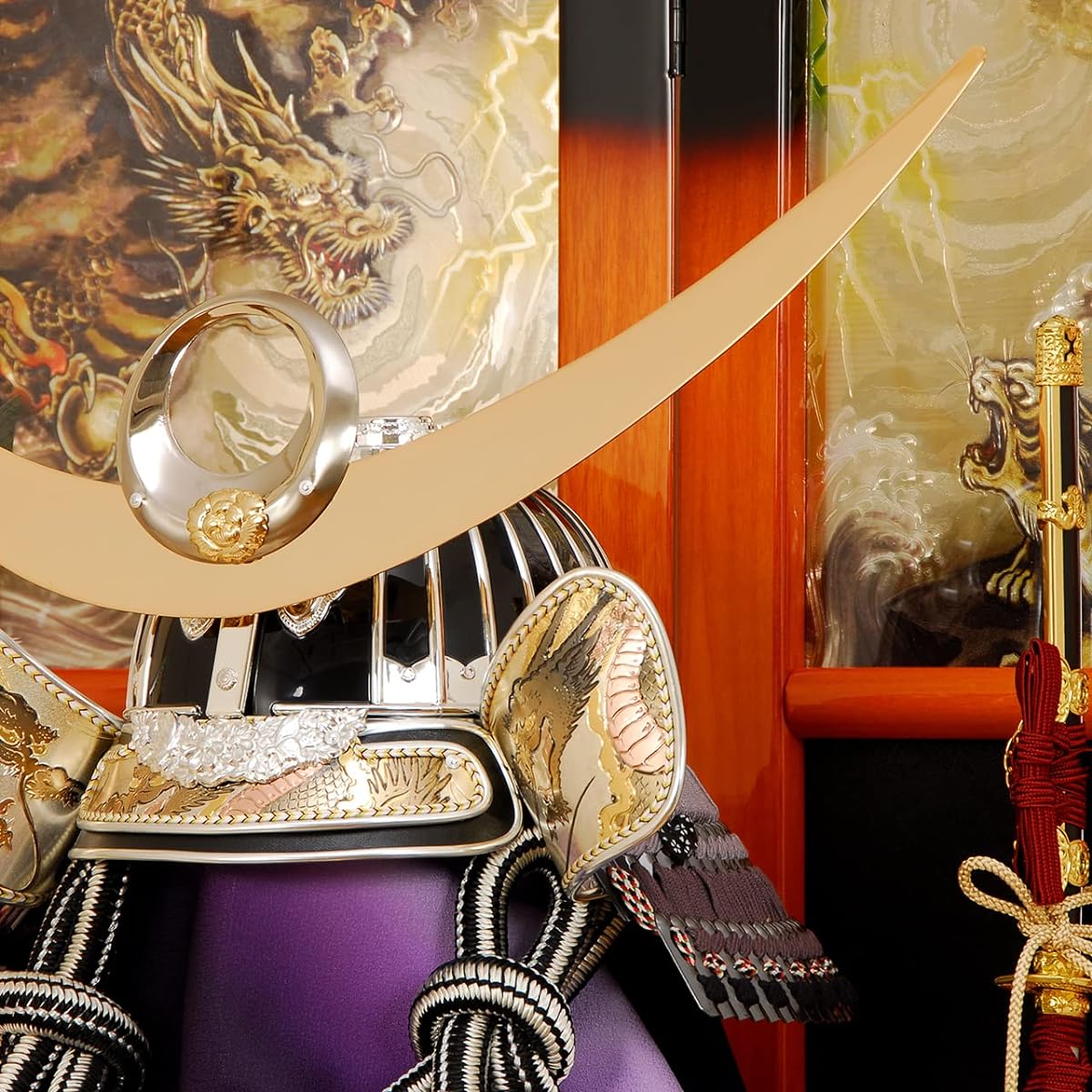 May Doll K-4 Uesugi Kenshin 25th size Helmet for storage