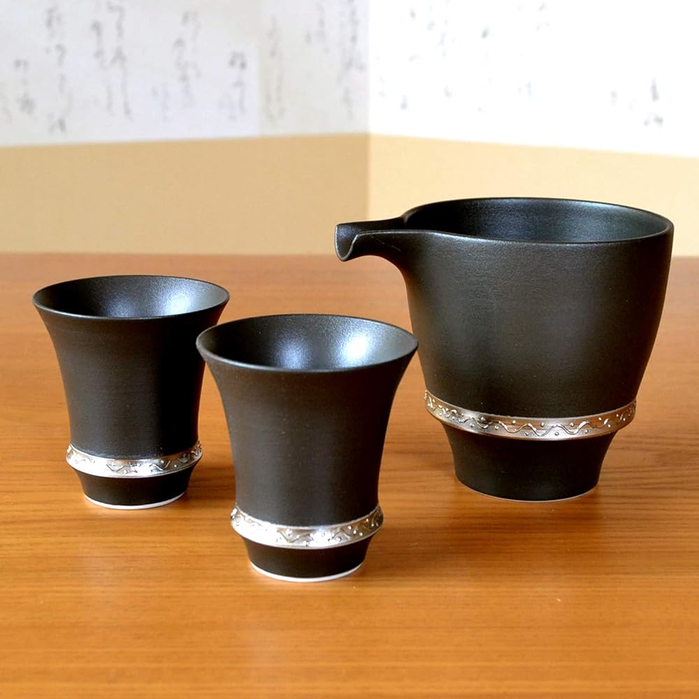 Retirement Gift Sake Cup Set, Tokkuri Ochoko Set, Pottery, For Japanese Sake, Stylish, Arita Ware, 1 Sakkuri, 2 Sake Cups Set, Oxidized Silver, Gift in a Wooden Box with Gratitude