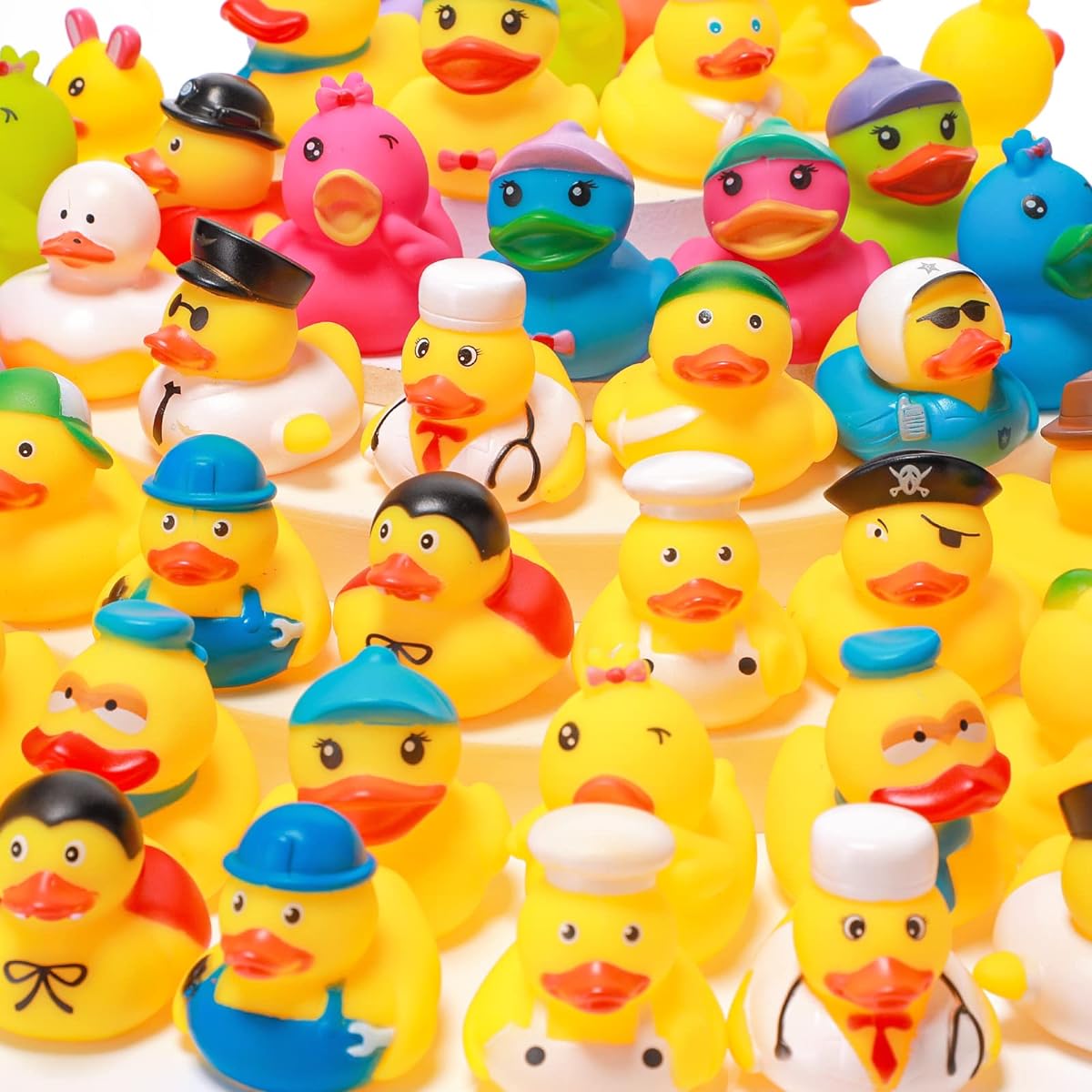 Leyndo 100pcs Rubber Ducks, Assorted Mini Rubber Ducks, Squeaky Ducks, Floating Bathtub Toys for Teens, Girls, Boys, Birthday Gifts, Bath Time, Summer Beach, Pool Activities