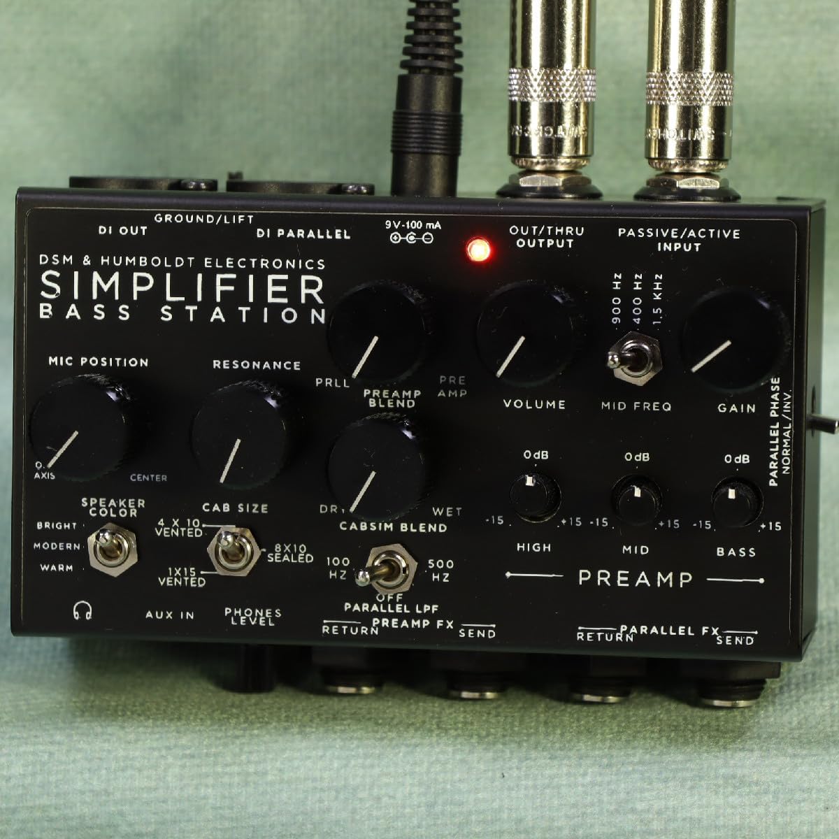 DSM & HUMBOLDT ELECTRONICS/SIMPLIFIER BASS STATION Bass preamp amp simulator