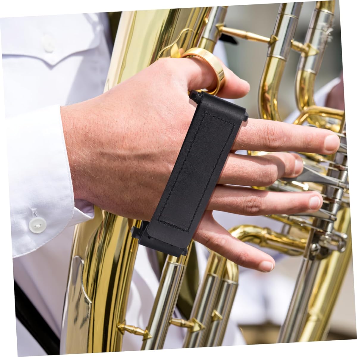 SWOOMEY French Horn Hand Rest French Horn Guard French Horn Accessories French Horn Hand Strap Hand Pad for Horn Wear Resistant Horn Hand Pad PU Protective Case Anti-Slip