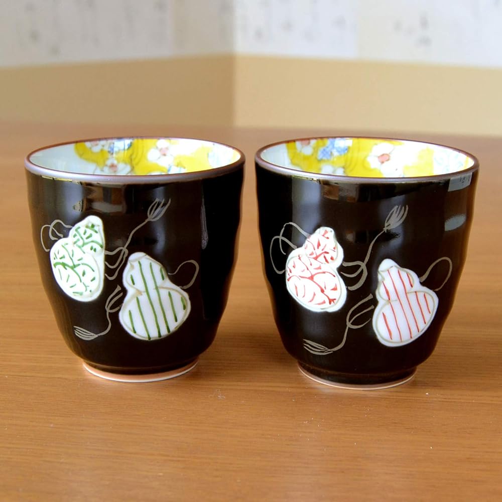 Golden wedding present, auspicious gift for good health, pair of Arita ware teacups, couple's teacups, six gourd colors, gift card and message card included, wooden box