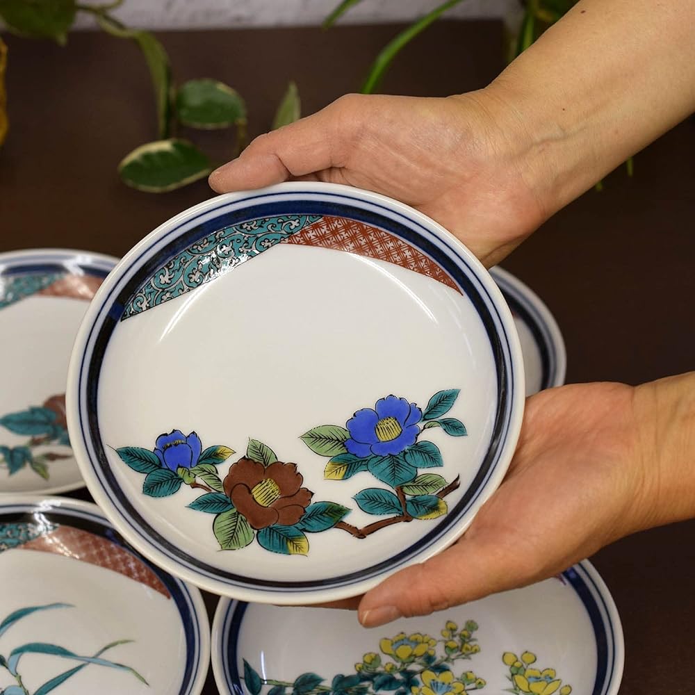 Plate Set, Stylish Tableware, Kutani Ware, Small Plates, Set of 5, Plants and Flowers, Pottery, Japanese Tableware, Serving Plate, Made in Japan