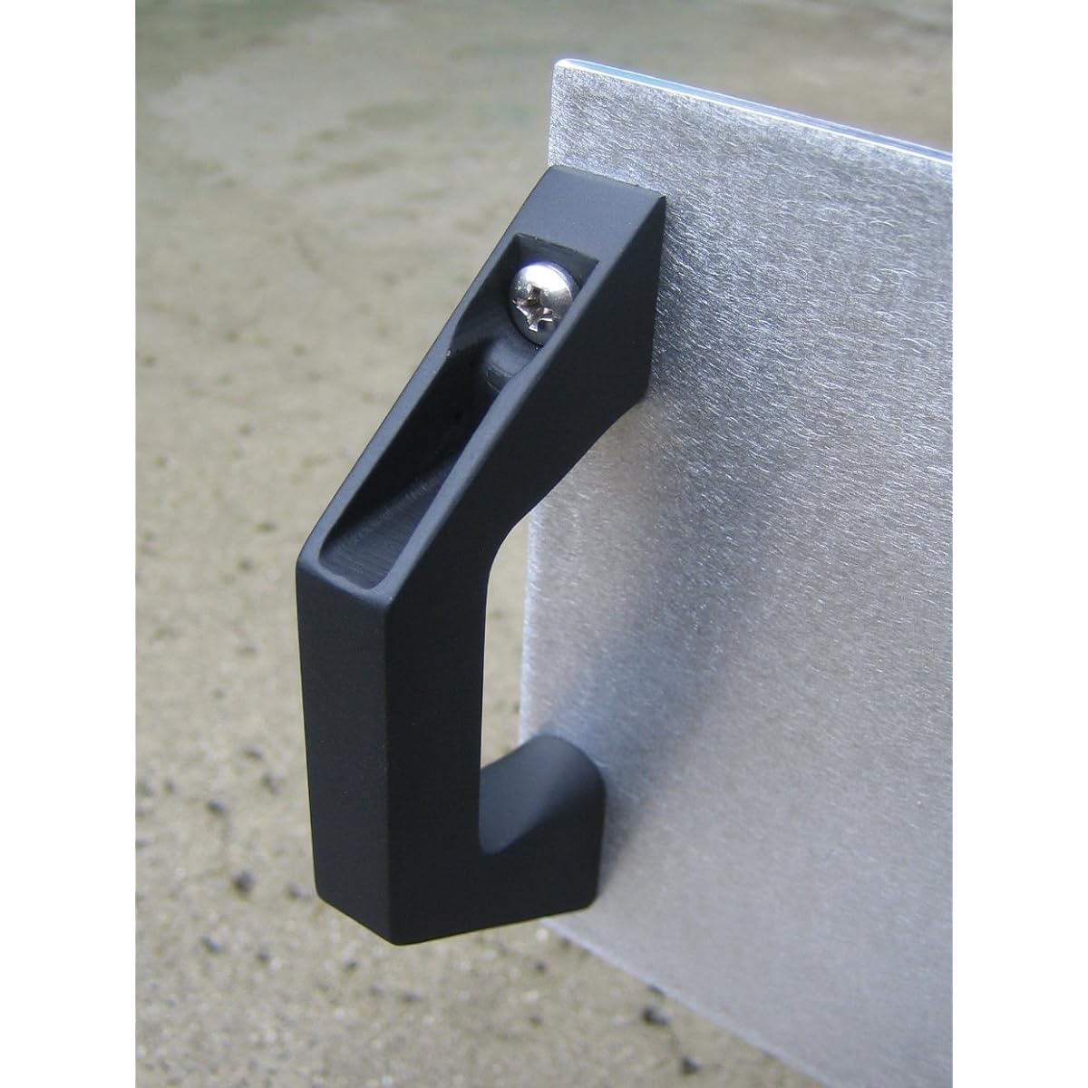 Handle, 19" rack, 3U .059-.90" front panel.