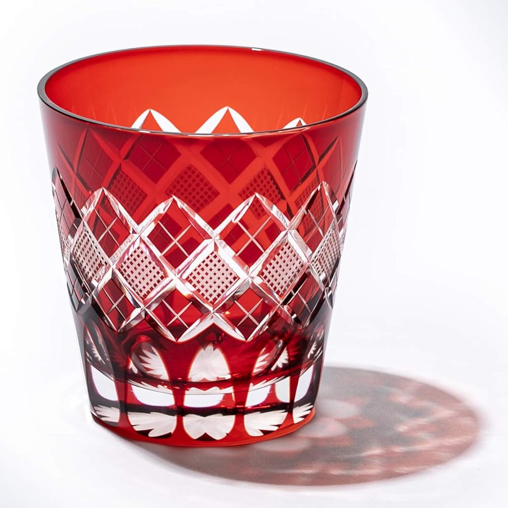 [Taimuro Kobo Official] Edo Kiriko Yarai Uoko Crest Tenkai Old Glass (Red) TB90425R Wooden Box Made in Japan