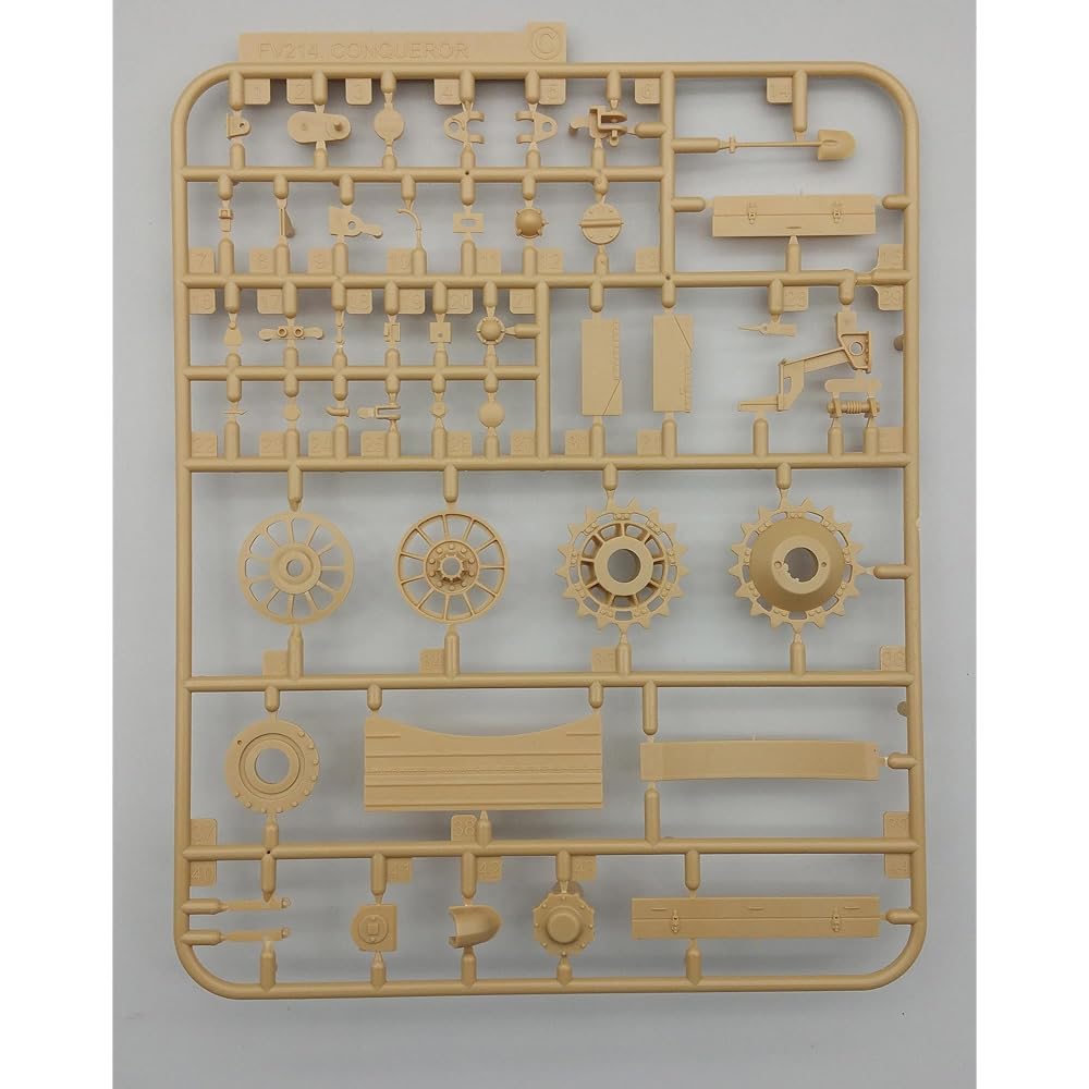 Amusing Hobby 1/35 German Army German Medium Tank Panther 2 Plastic Model AMH35A018
