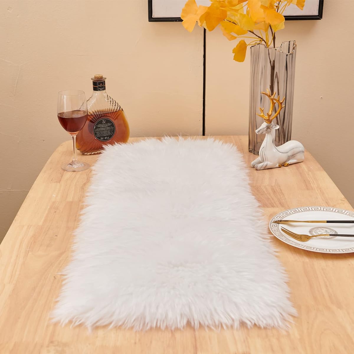 Table Runner,Modern Small White Thanksgiving Fur Table Runner for Christmas Wedding Party Holiday Birthday Home Farmhouse Dining Coffee Table Decor,Decoration Rug Bed Runner for Table