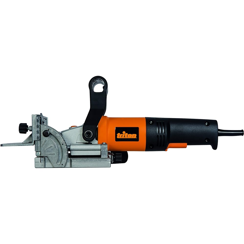Triton Biscuit Jointer 600W TBJ001 Grooving work