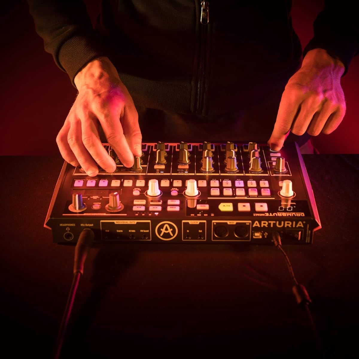ARTURIA Analog Drum Machine DrumBrute Impact