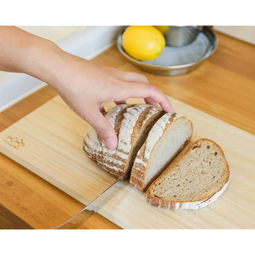 Set of 2 paulownia cutting boards made by traditional craftsmen, M size + S size, made in Japan