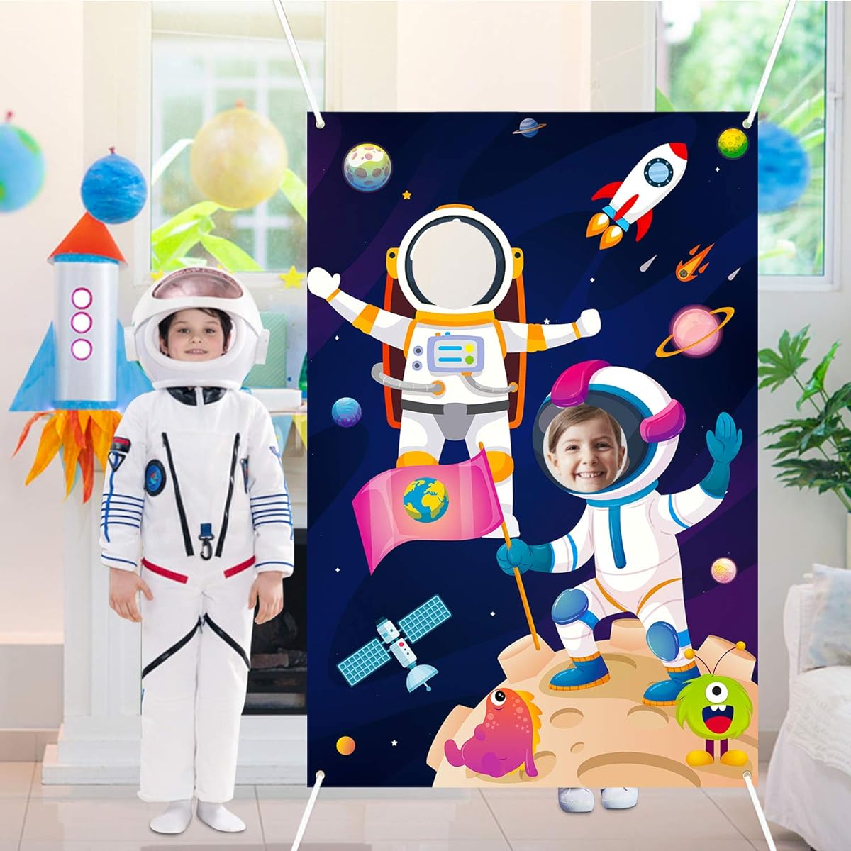 TICIAGA Outer Space Photo Door Banner, Large Polyester Astronaut Face Photo Banner Backdrop Astronaut Pretend Play Party Game Photo Props Background Outer Space Theme Party Supplies