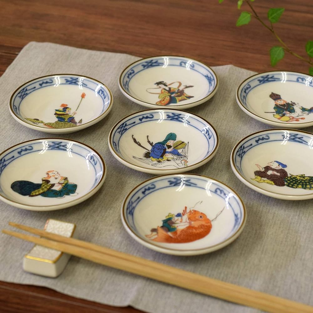 Plate set, stylish tableware, Kutani ware, small plates, set of 7, Seven Lucky Gods, pottery, Japanese tableware, serving plate, made in Japan