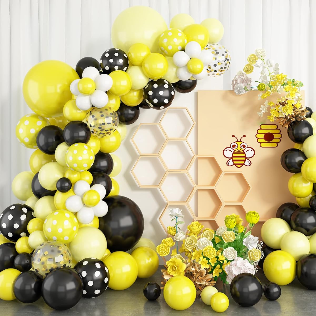 GREMAG Bee Balloon Garland Kit, 131pcs Yellow White Black Polka Confetti Balloon Arch Kit 5 10 12 18 inch Latex Balloons DIY Balloon Flowers for Bee Flower Themed Party Birthday Baby Shower