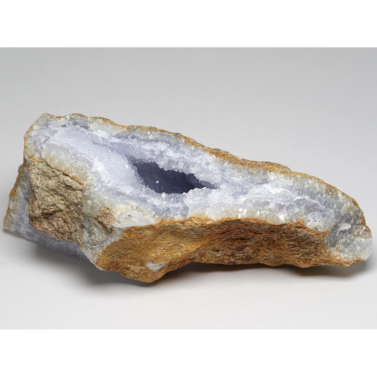 [N2 stone Natural] Natural mineral blue lace agate geode / crystal | (41 | "one of a kind" approx. 292g, 112x56x46mm)