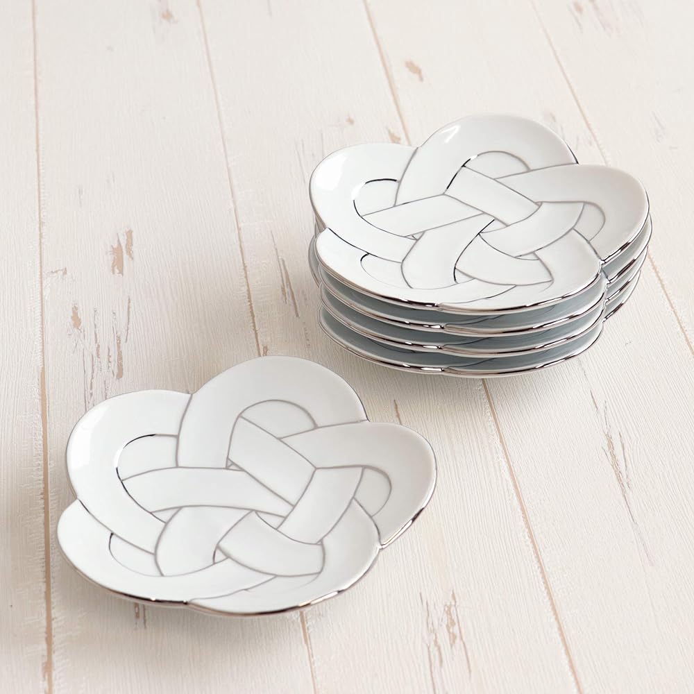 New Year Tableware Japanese Tableware Plate 15cm Lucky Charm Arita Ware Plum Musubi Platinum Wire Silver Medium Plate Set of 5 in Presentation Box