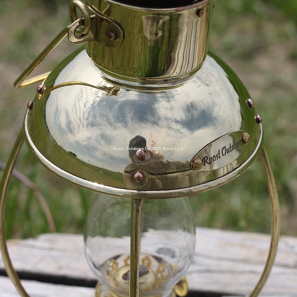Roost Outdoors Brass Long Shape Trawler Oil Ship Lantern (Brass Trawler Oil Lantern Long Shape) Nelson Lamp Anchor Lamp Kerosene Lantern Brass Lantern Brass Lantern Long Shape 30cm