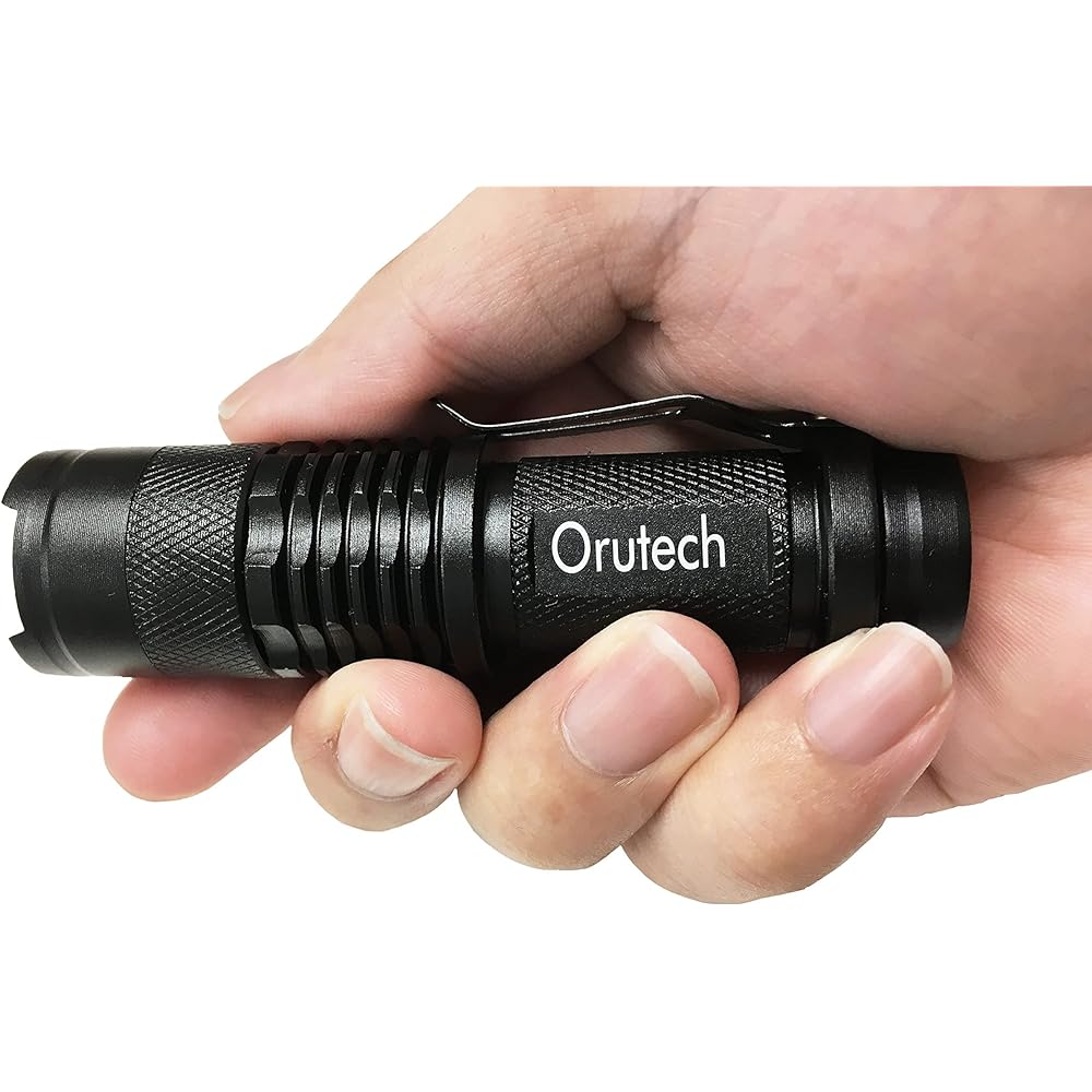 [Orutech] Ultra-compact LED handy light <Easy to carry mini-sized flashlight/Super bright CREE chip adopted/Waterproof/With zoom focus function> Set of 5 ca100100-5