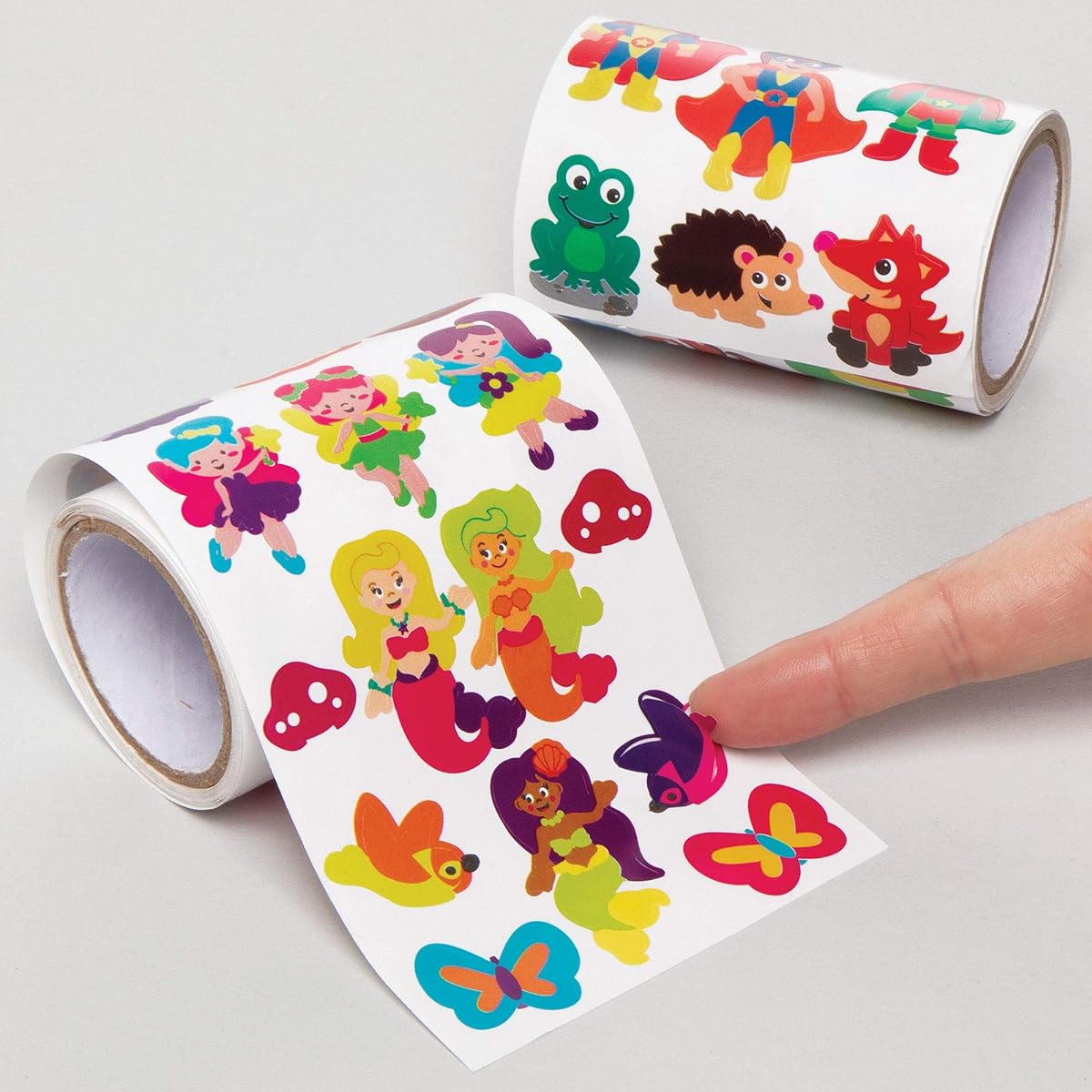 Baker Ross AX127 Sticker Roll Bumper Value Pack for Kids Arts & Crafts Projects (900 Pieces) Assorted Set