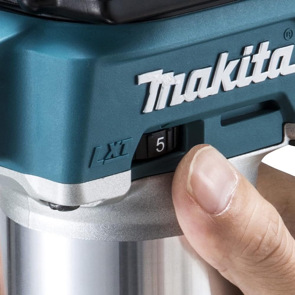 Makita Rechargeable Trimmer 18V Battery/Charger/Case Sold Separately RT51DZ Blue