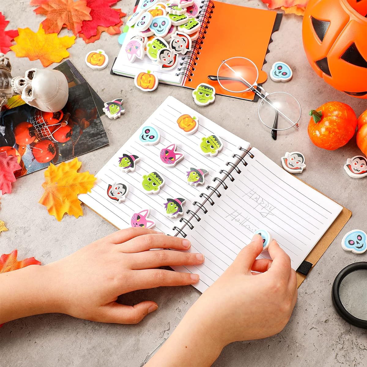 150pcs Halloween Mini Erasers Assortment Pumpkin Ghost Bat Mini Erasers for Kids Trick or Treat Halloween Party Favors Goody Bag Fillers (Funny Styles)