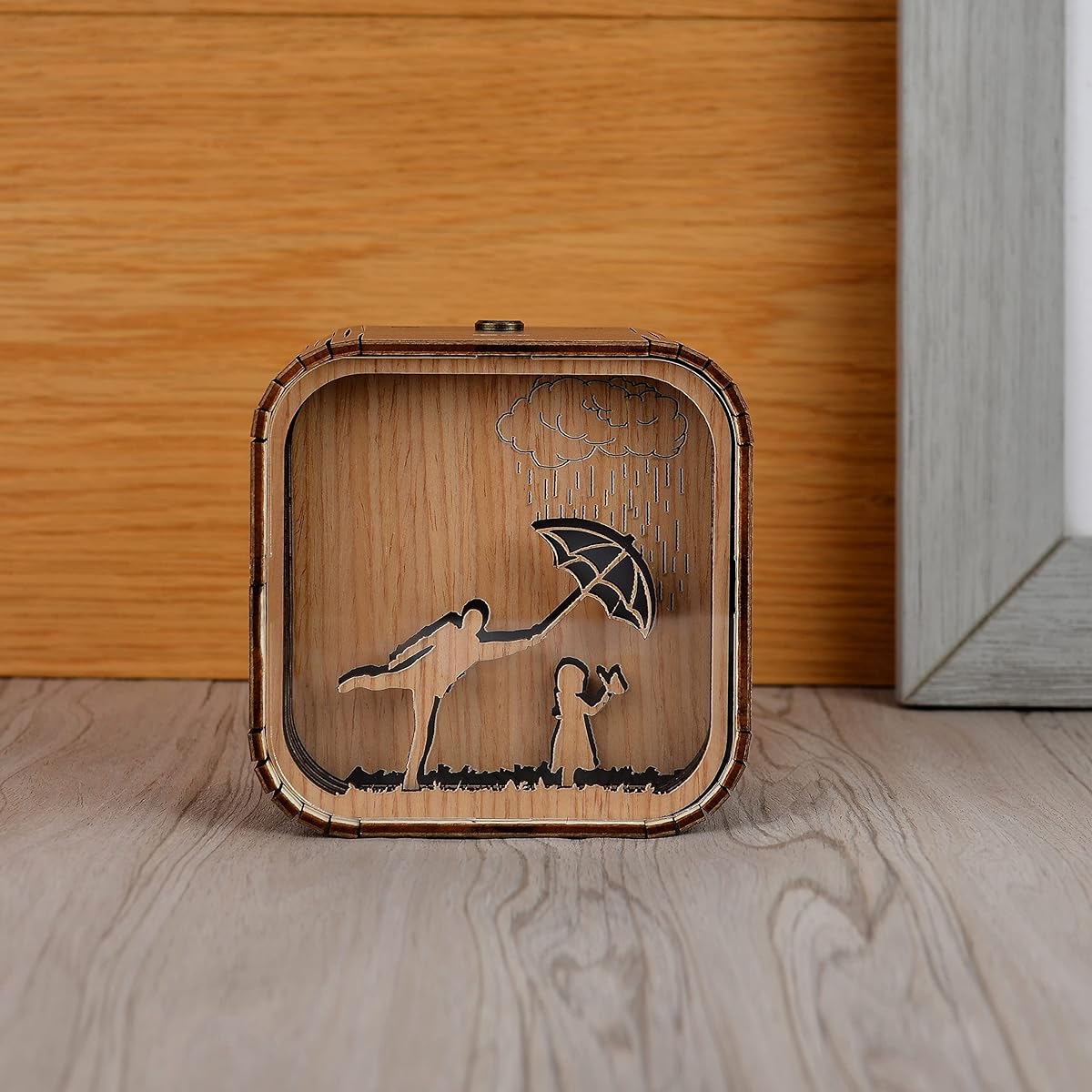 MissLiGarden Handmade Music Box Vintage Wood for Wife Husband Girlfriend Boyfriend Girl Boy Son Daughter Anniversary Birthday Valentine's Day (You are My Sunshine (for Dad))