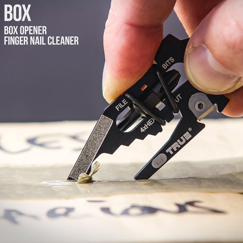 Genuine Domestic Product TRUE UTILITY FISHFACE 18 in 1 Multi Tool Key Ring with Carabiner True Utility Fish Face