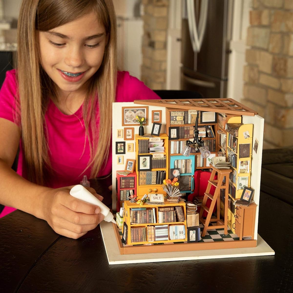 Fat Brain Toys DIY Miniature Model Kit Harper's Library