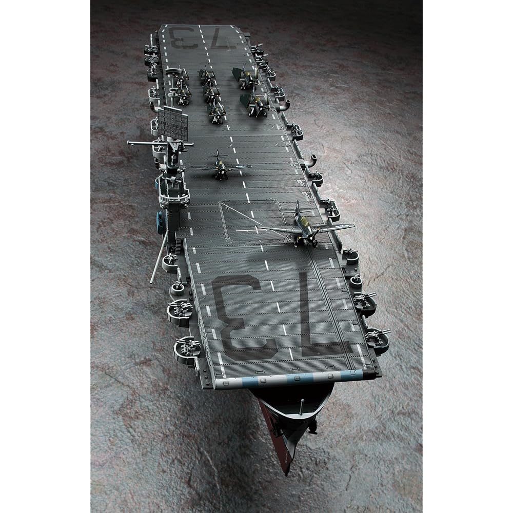 Hasegawa 1/350 US Navy Escort Aircraft Carrier CVE-73 Gambier Bay Plastic Model Z27