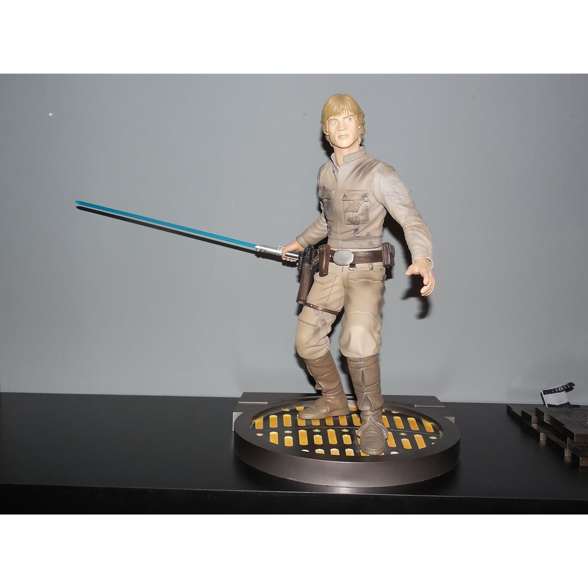 Kotobukiya - Star Wars - Luke Skywalker Bespin Vinyl - 0761568137705