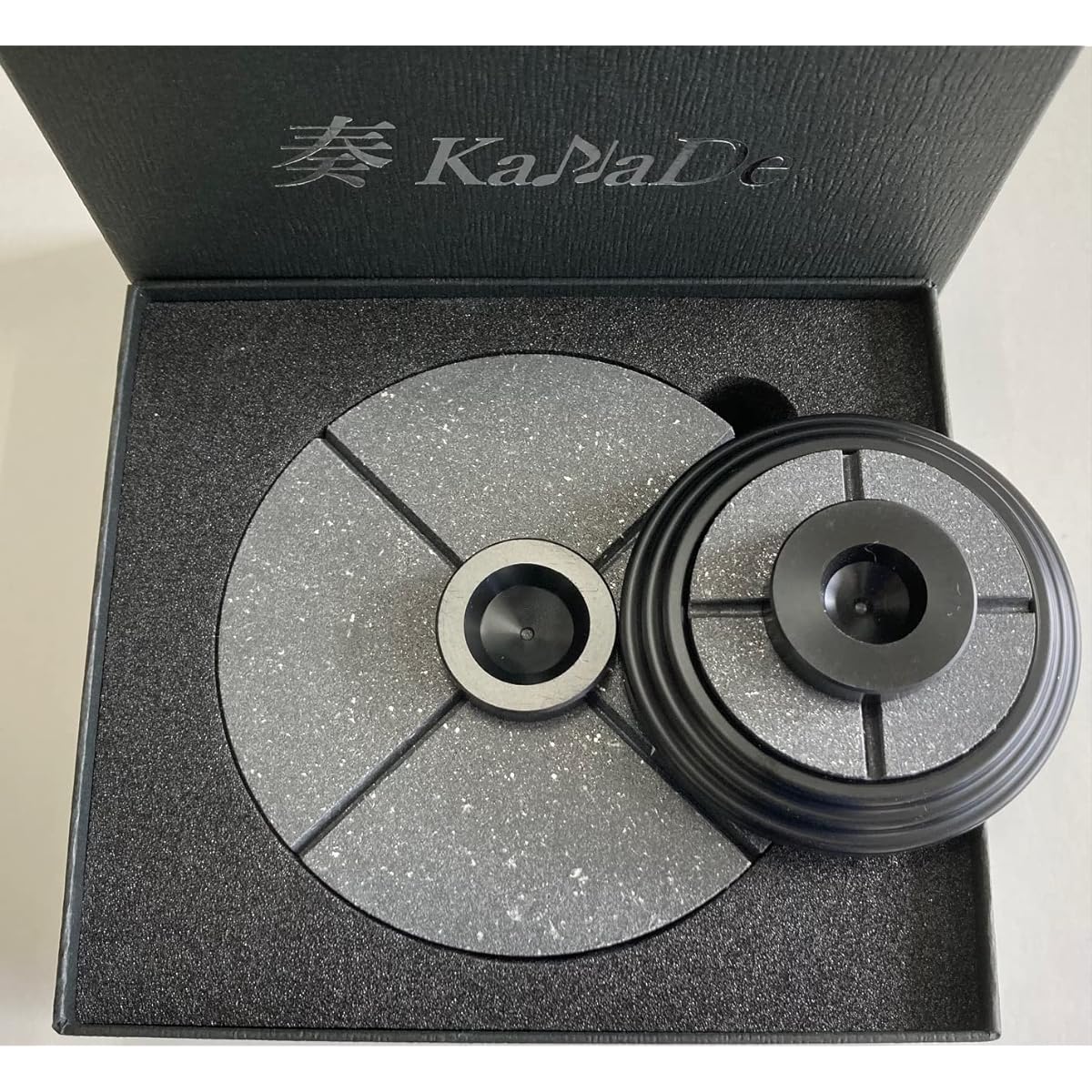 Performance endpin resonator (sound amplification/tuning device) for contrabass and cello "KaNaDe/TheStrings1 (Resonator)" φ100 & (2022 new model) φ75 1 piece each (Kanai Seisakusho) (in black box)