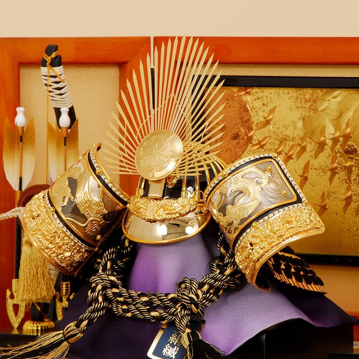May Doll K-40 Oda Nobunaga Helmet Storage Decoration