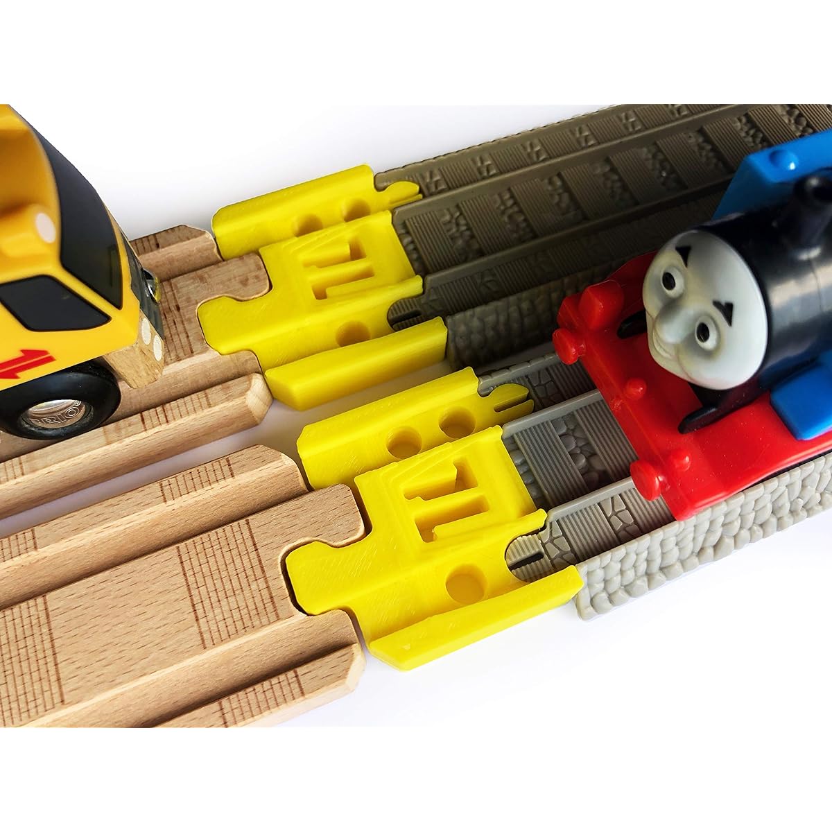 TrainLab Thomas Wood 2018 Trackmaster Brown 2009 Train Track Adapter (Orange)