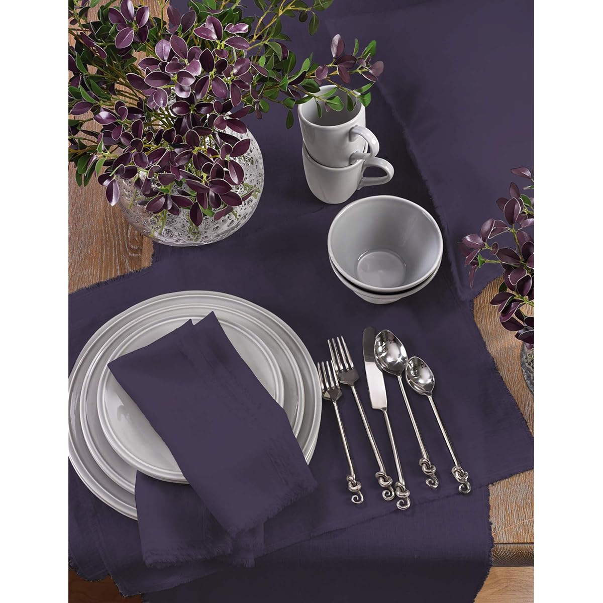SARO Linen Table Runner 16" x 72", Blue 13009