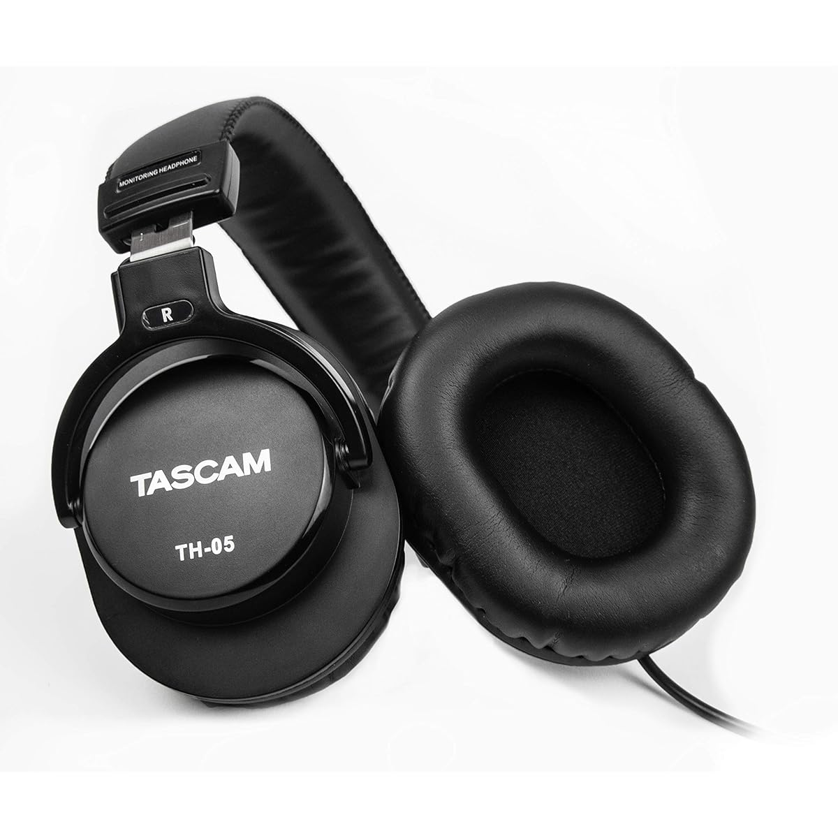 Tascam TH-05 Monitoring Headphones (TH05)