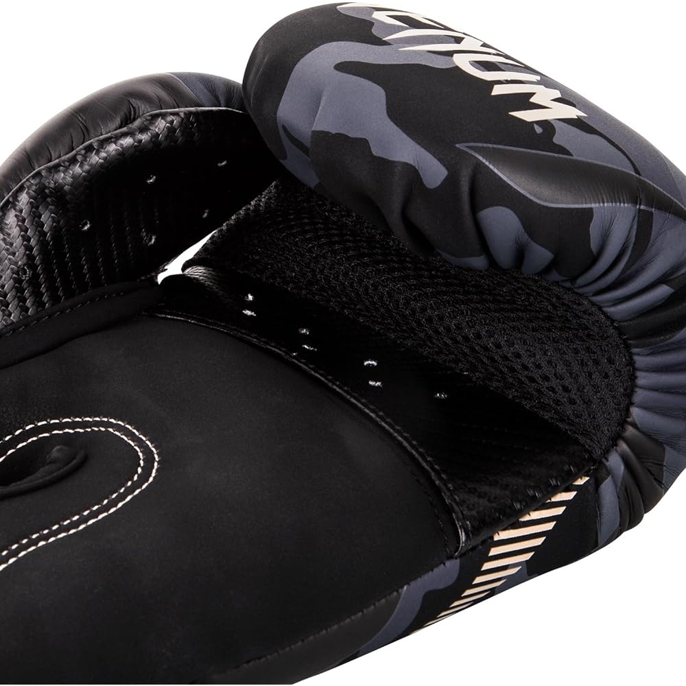 VENUM Boxing Gloves Impact - Impact (Dark Camo/Sand) / Boxing Gloves