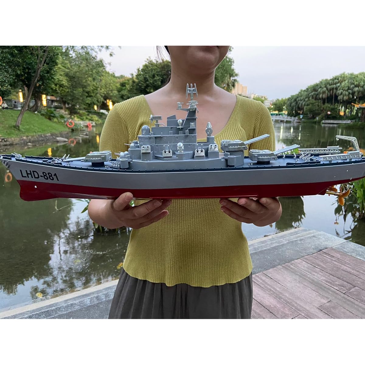 Large remote control battleship 61 CM large hull retro high-speed remote control warship 15 km/h three-leaf propeller twin motor drive large remote control ship simulation battleship