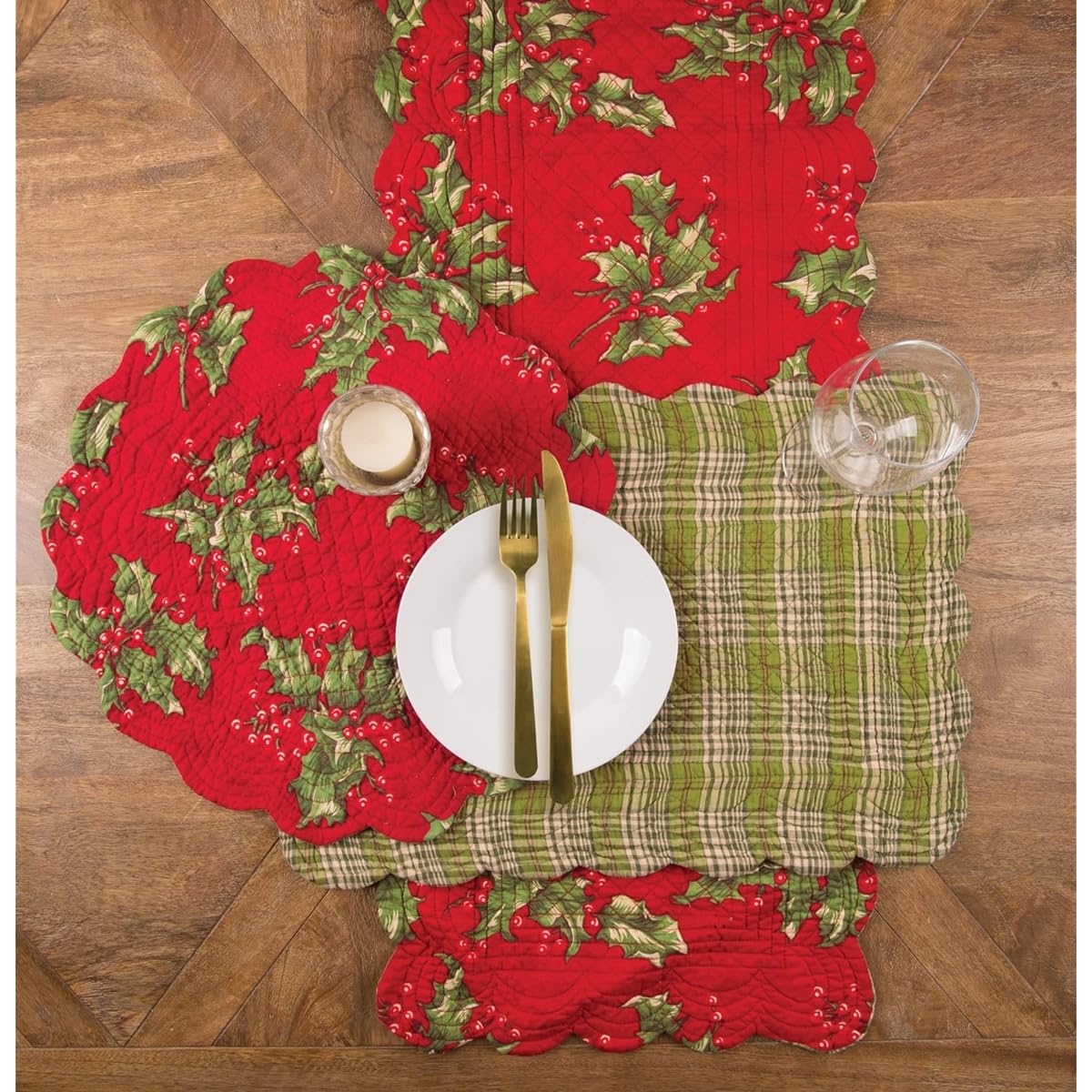 Set of 4, 17" Round Quilt Placemats, HOLLY Table Runner Small 14"x51" Red 842672123R