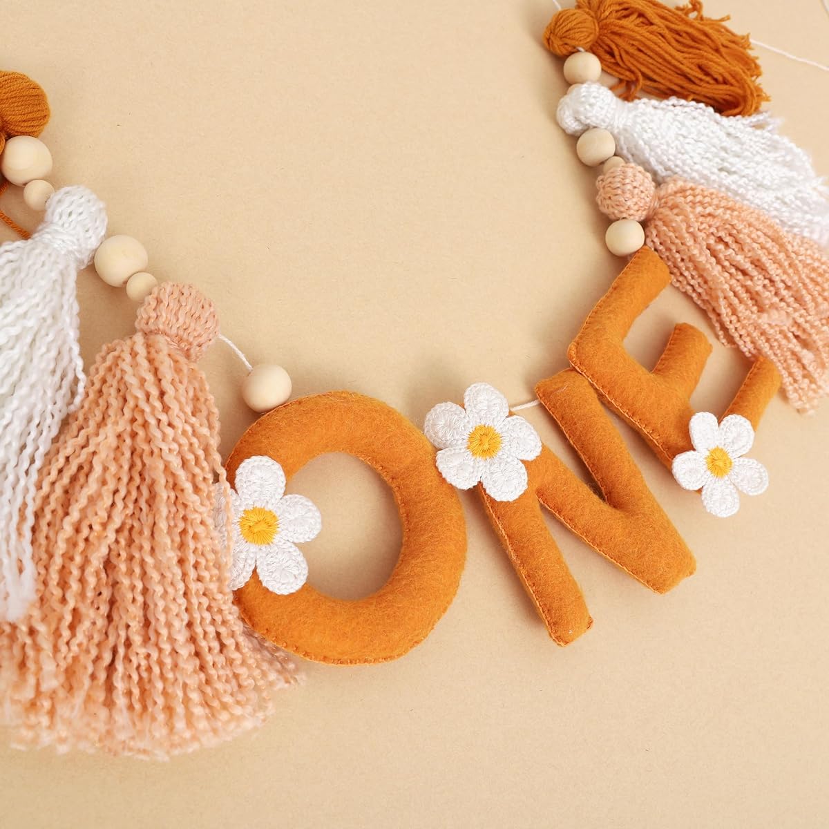 Daisy 1st Birthday High Chair Banner - Felt Daisy 3D Letter Tassel Garland Daisy 1st Birthday Decorations for Girls, Groovy 1st Birthday Decorations, Girls' First Birthday Banner